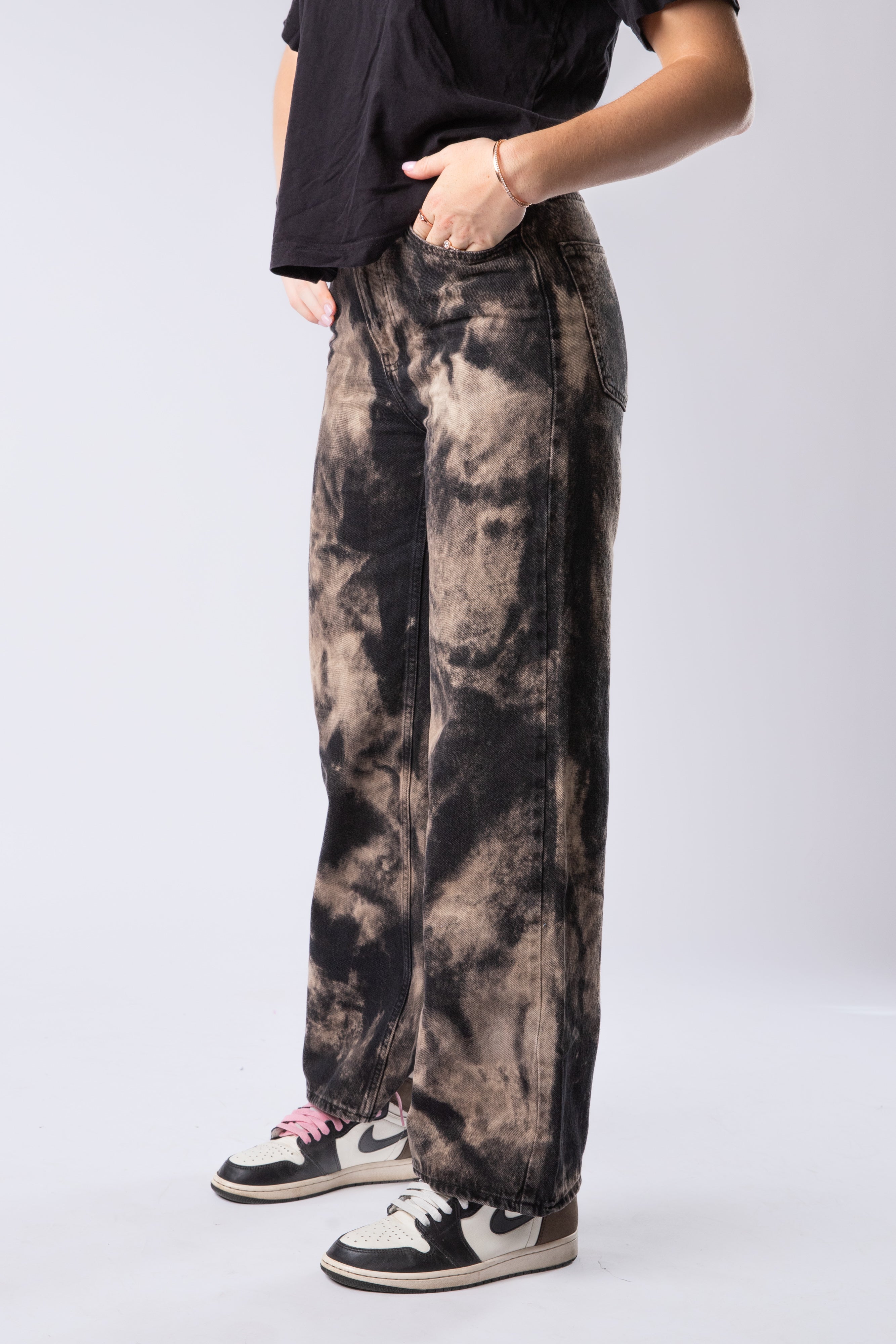 Custom Bleached Jeans Women's-Kalhoty-Custompantsprg-pikastore.cz