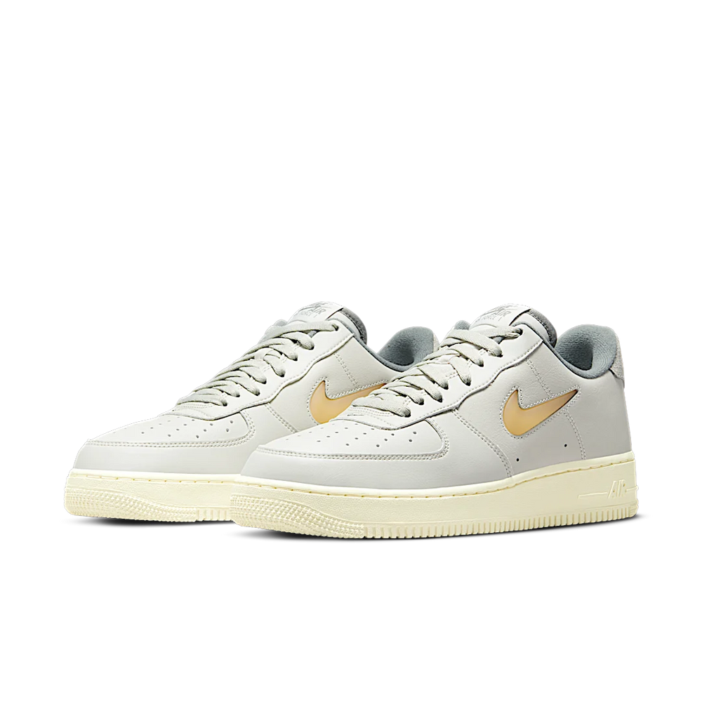Nike Air Force 1 07 LX Light Bone-Nike-pikastore.cz