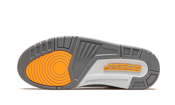 Air Jordan 3 Retro Laser Orange – tenisky – fotka 4 z 4