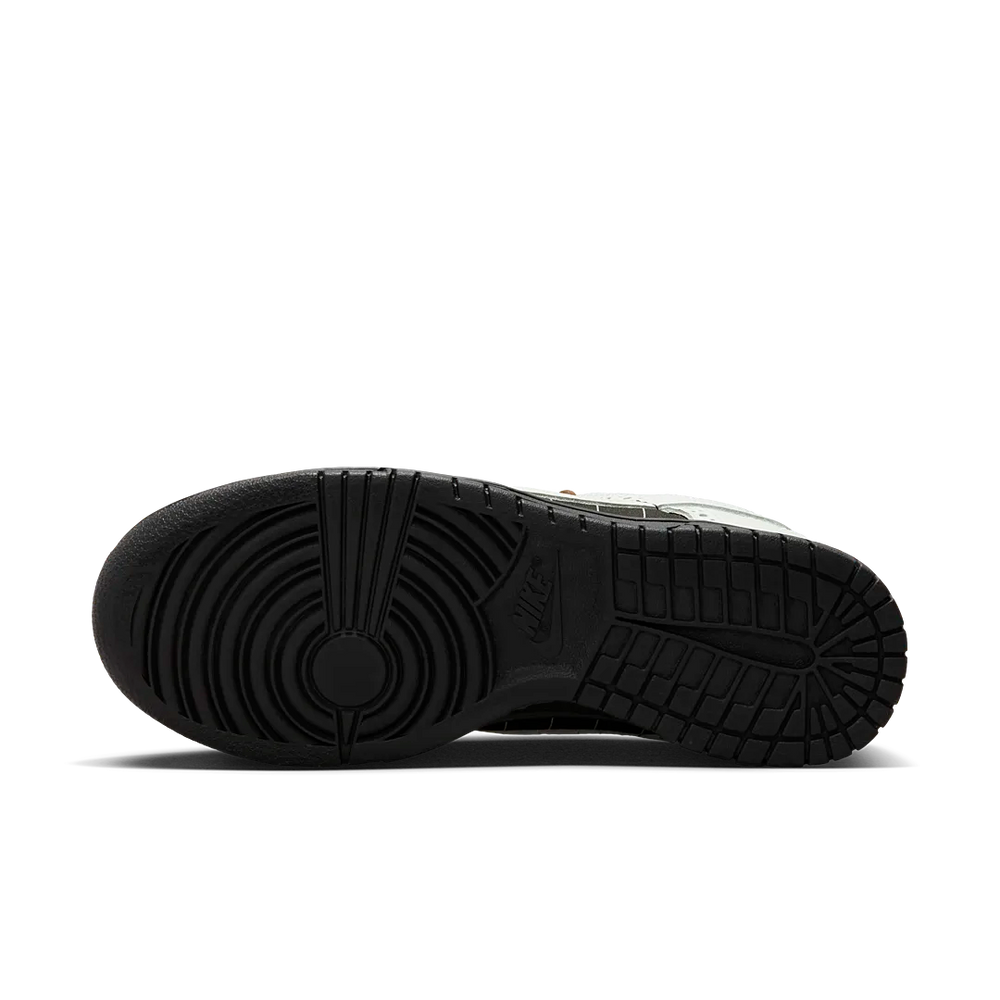 Nike Wmns Dunk Low LX Brogue-Nike-pikastore.cz