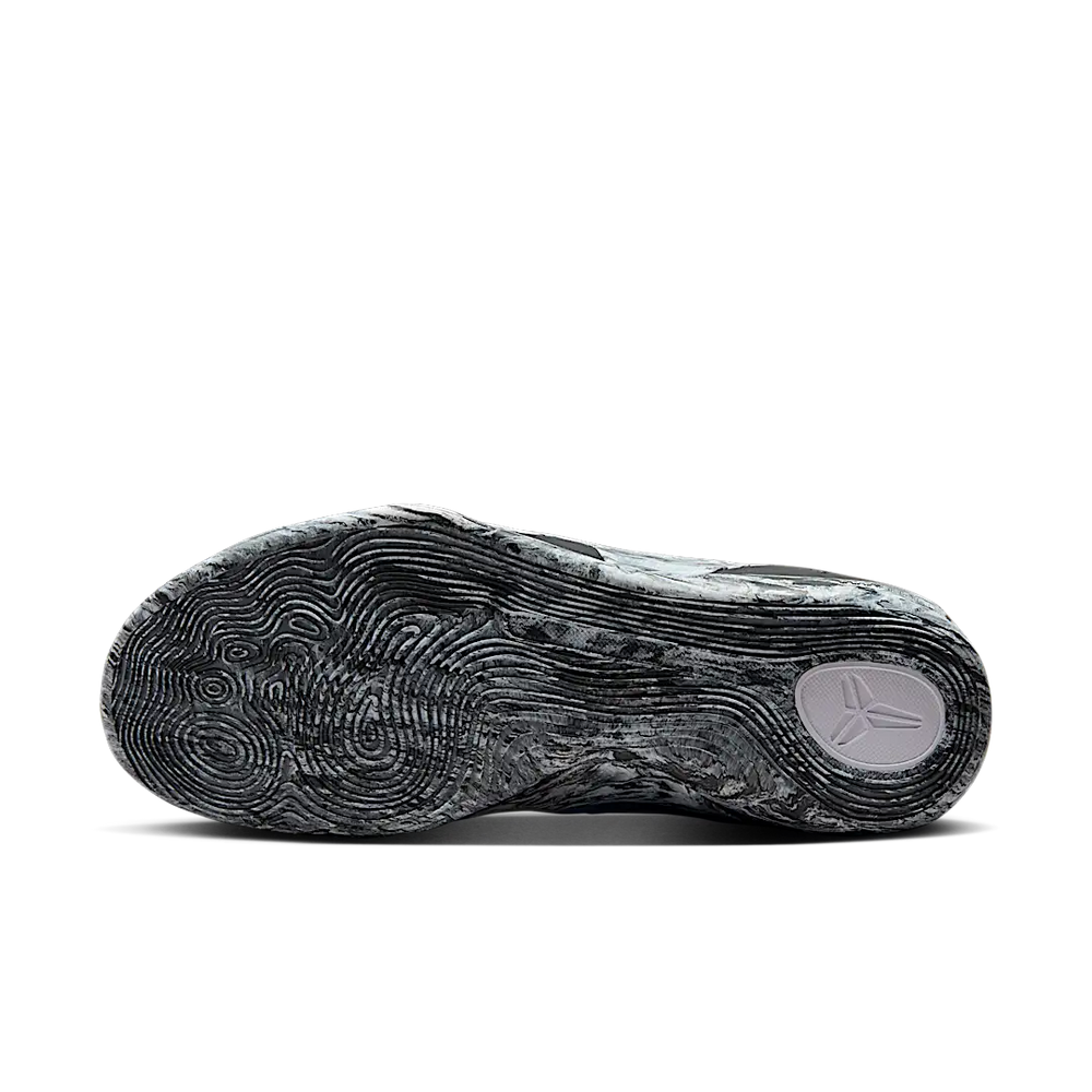 Nike Kobe 9 EM Protro Black Metallic Gold-Nike-pikastore.cz