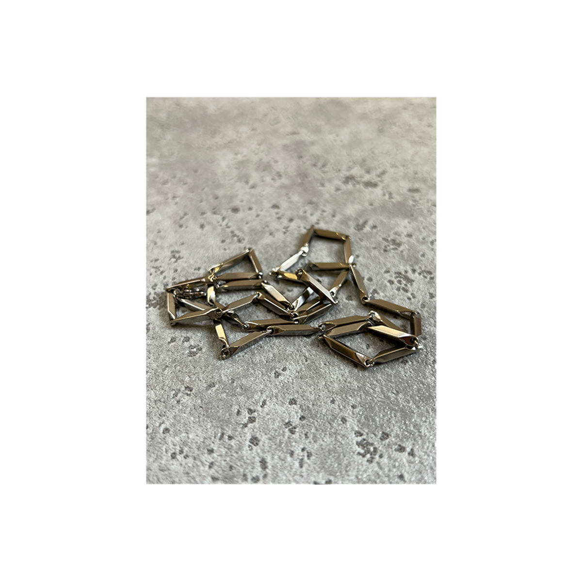 Hex Link Chain-Apparel & Accessories-Pikastore-pikastore.cz