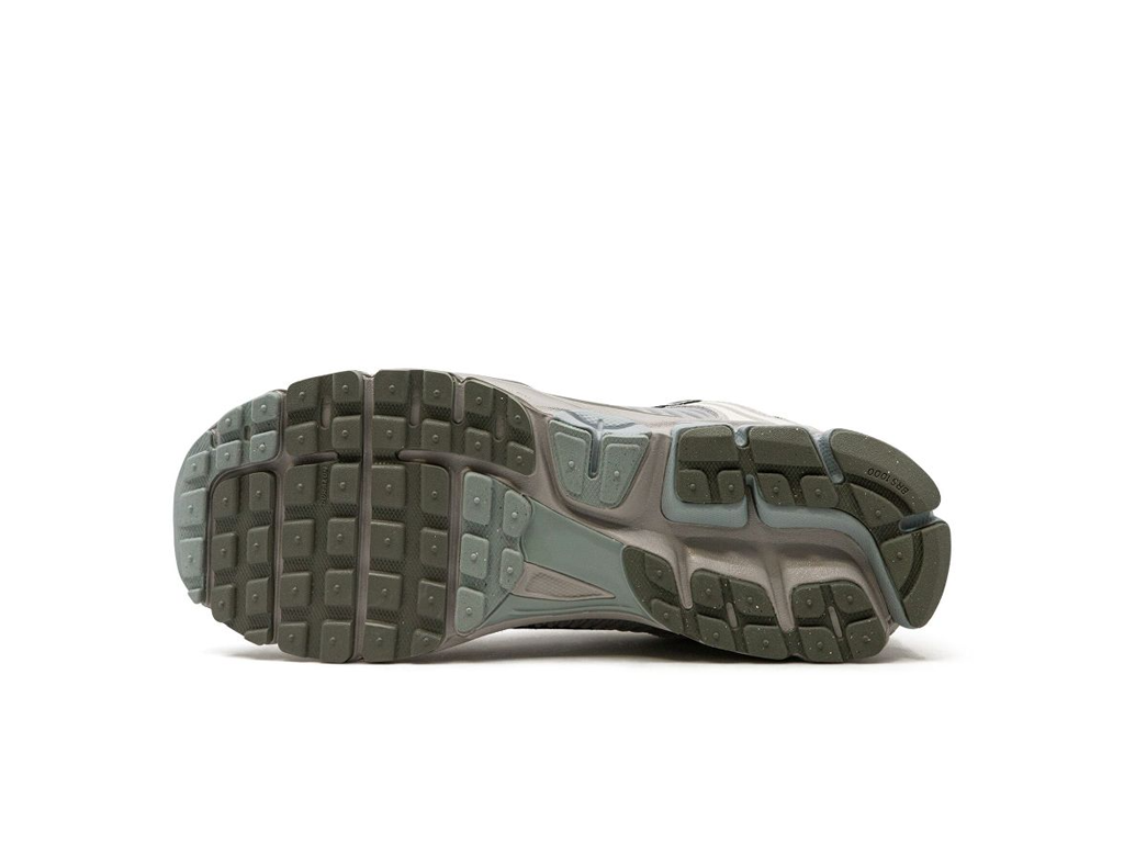 Nike Air Zoom Vomero 5 Light Orewood Brown-Nike-pikastore.cz