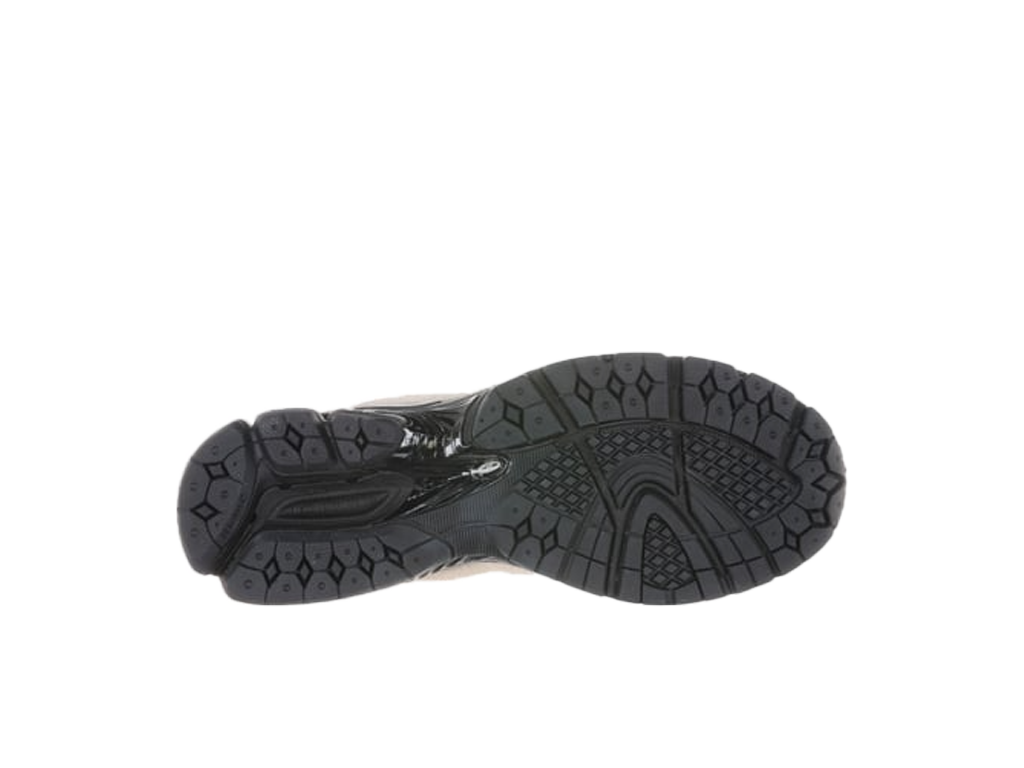 New Balance 2002R Taupe Black-New Balance-pikastore.cz