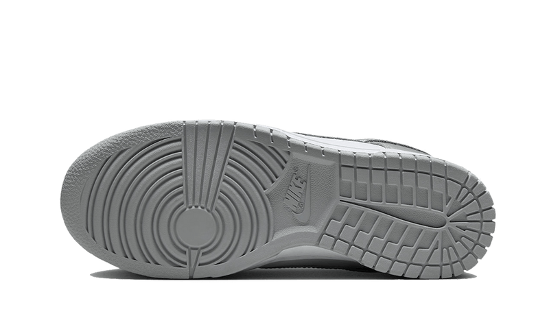 Nike Dunk Low Metallic Silver (Women's)-sneakers-Nike-pikastore.cz