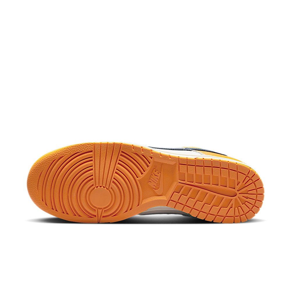 Nike Dunk Low Wear and Tear Yellow-sneakers-Nike-pikastore.cz