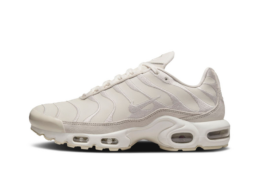 Nike Wmns Air Max Plus Premium Light Orewood Brown