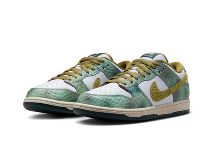 Nike Alexis Sablone x Dunk Low SB Chameleon