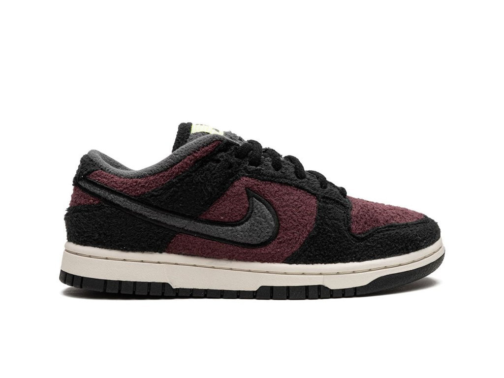 Nike Dunk Low SE Fleece Pack Burgundy Crush (Women's)