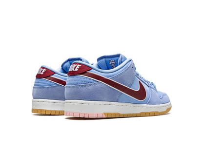 Nike SB Dunk Low Philadelphia Phillies