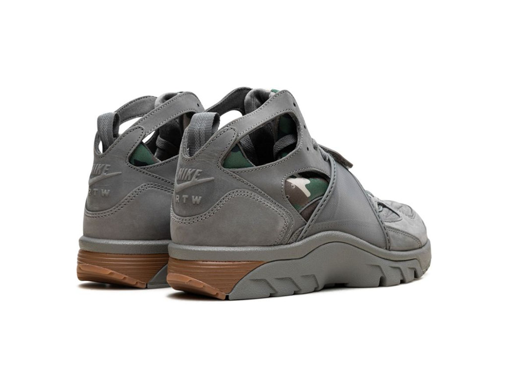 Corteiz x Nike Air Trainer Huarache Gully Grey-Nike-pikastore.cz
