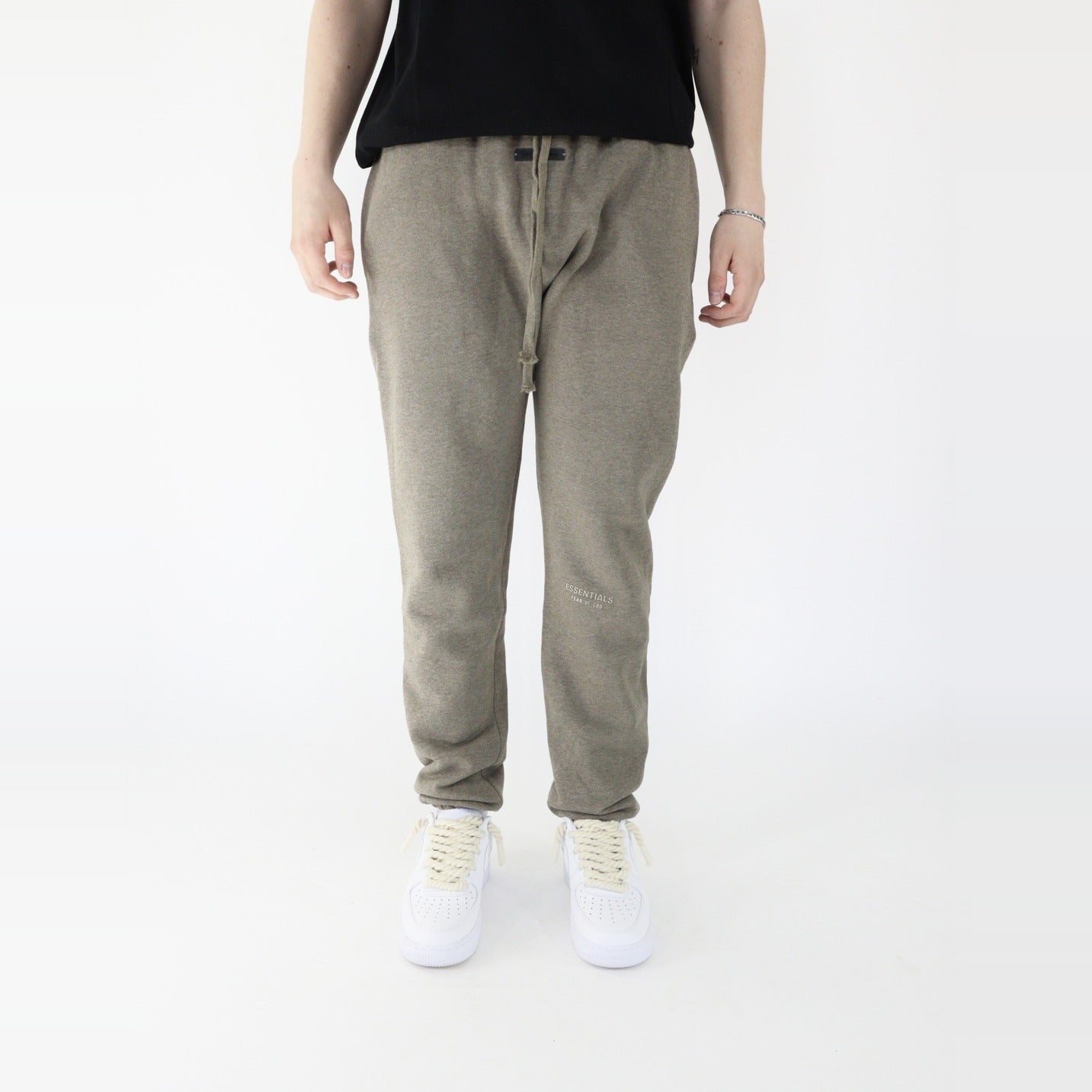 Fear of God Essentials S25 Sweatpants Homestead Heather-Clothing-Fear of God-pikastore.cz
