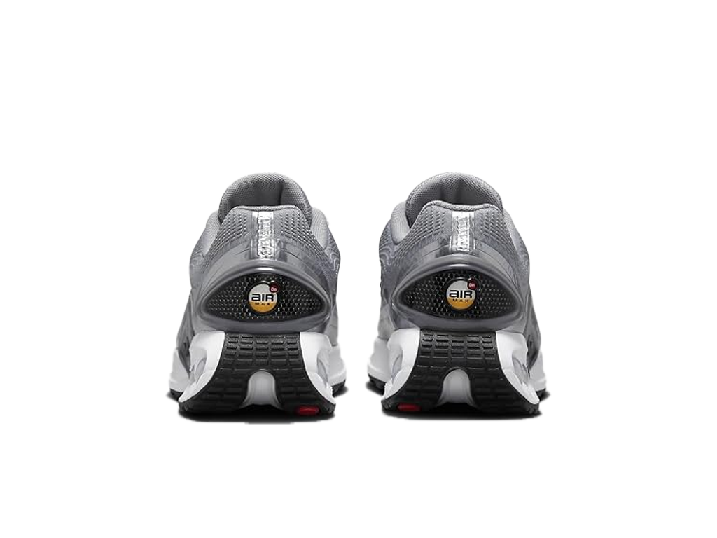 Nike Wmns Air Max DN Metallic Silver – tenisky – fotka 4 z 5