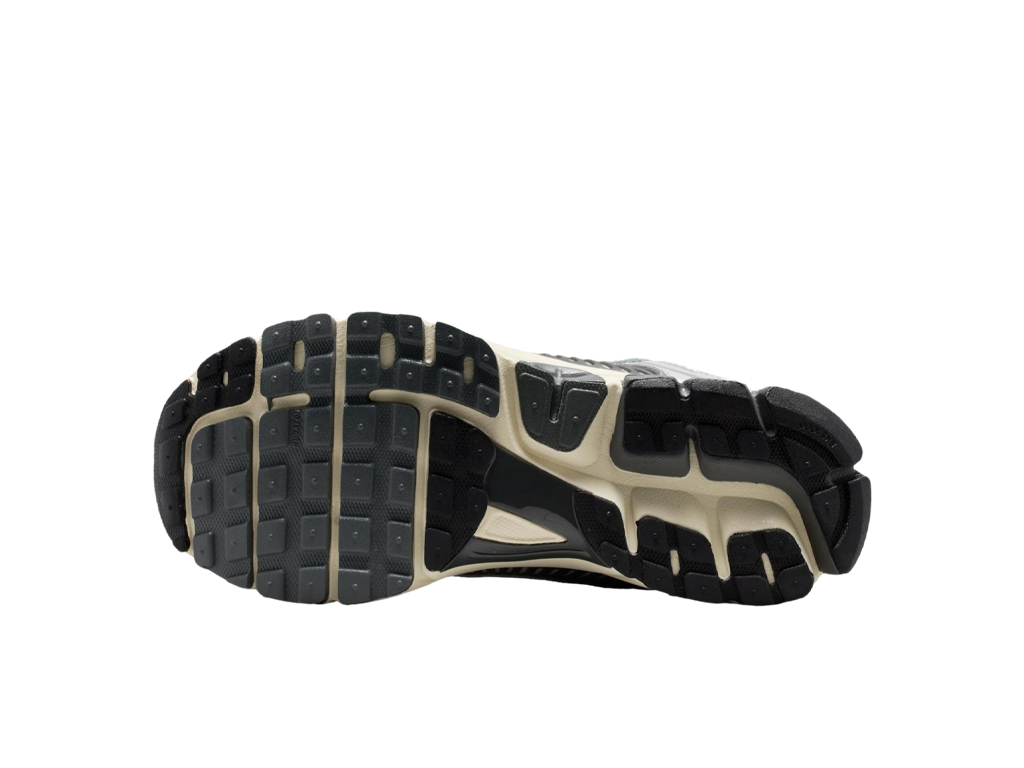 Nike Zoom Vomero 5 Iron Grey Chrome-Nike-pikastore.cz
