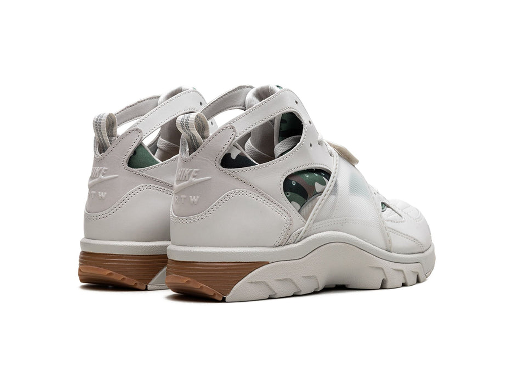 Nike Air Trainer Huarache x Corteiz Light Bone-Nike-pikastore.cz
