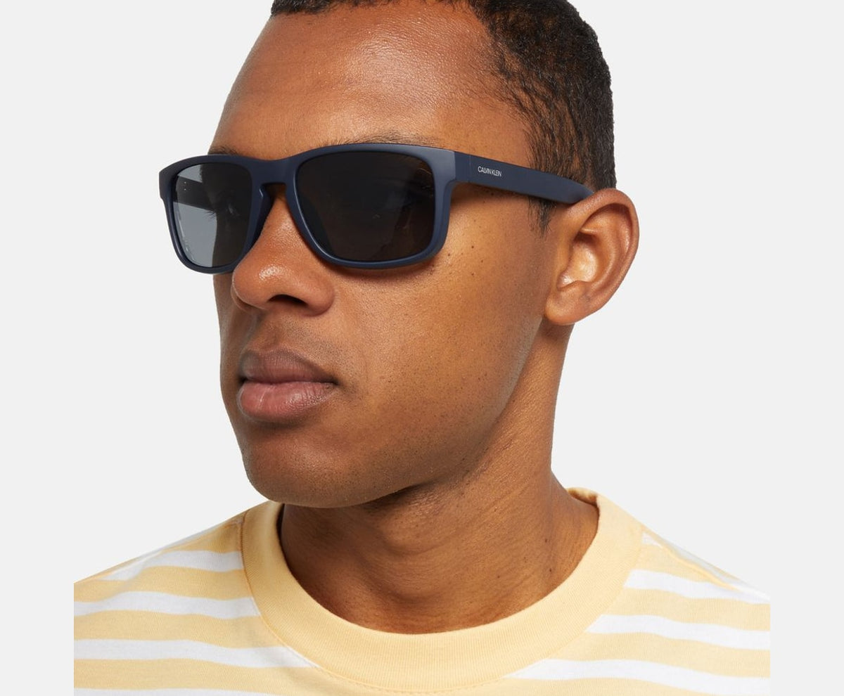 Calvin Klein Sunglasses Navy – okulary – zdjęcie 4 z 4