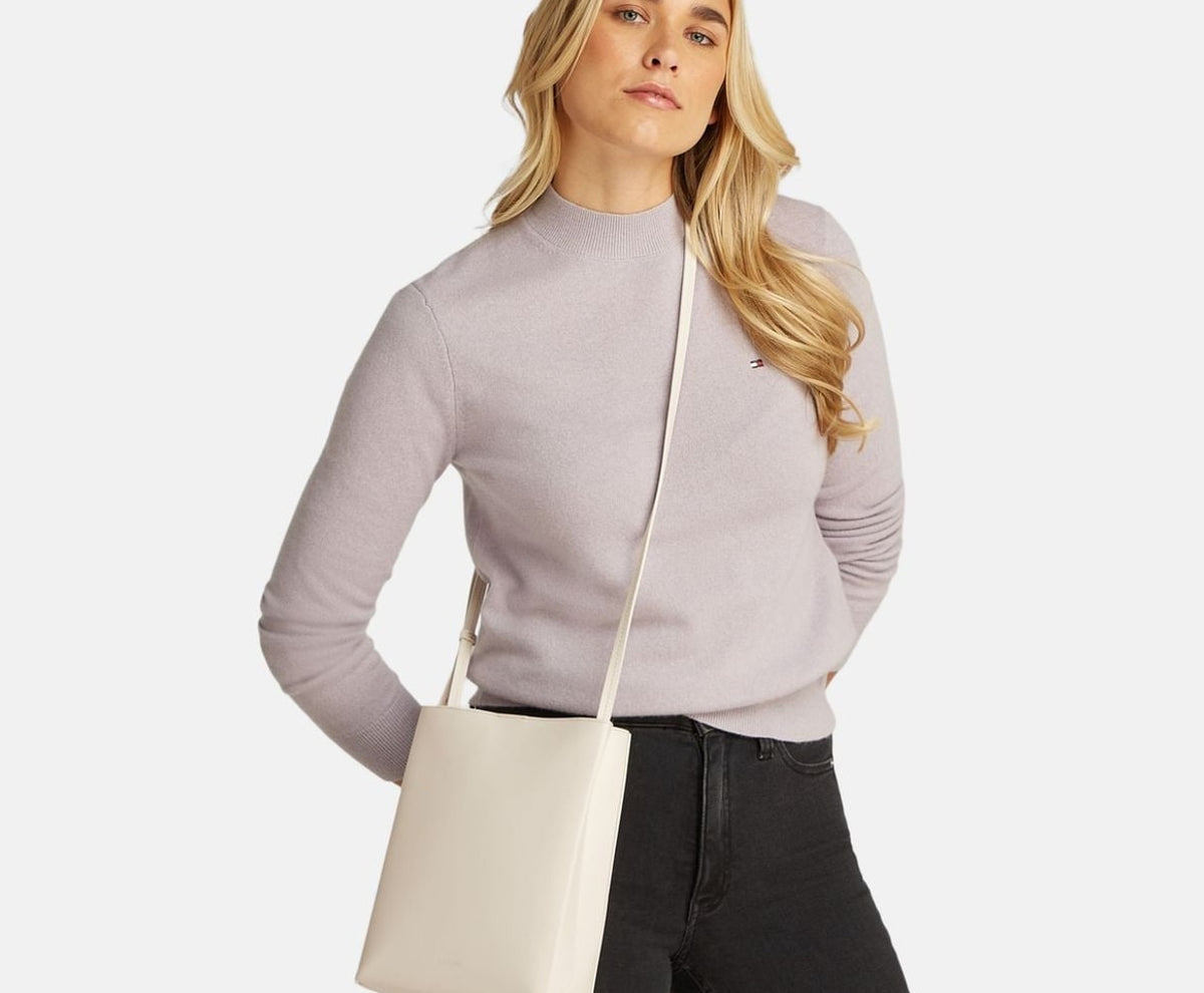 Calvin Klein Leather cross body bag White – väska – foto 5 av 5