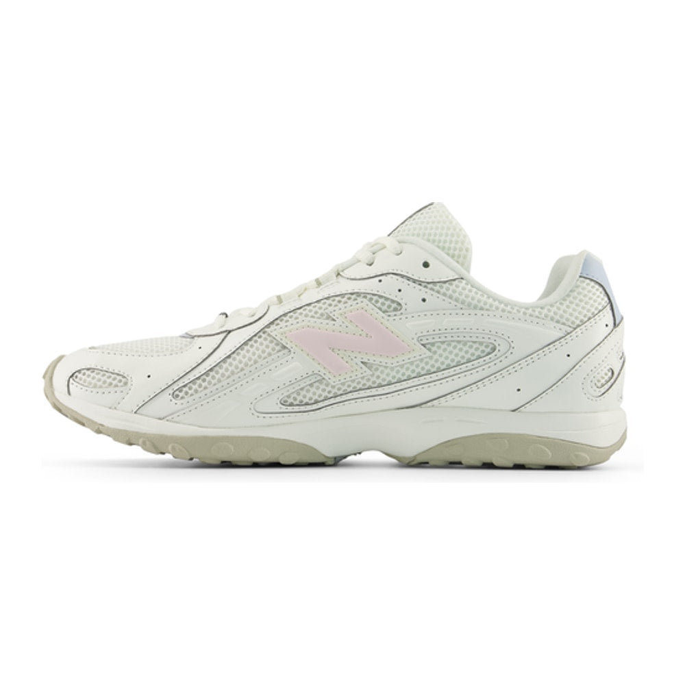 New Balance 204L Beige – Schuhe