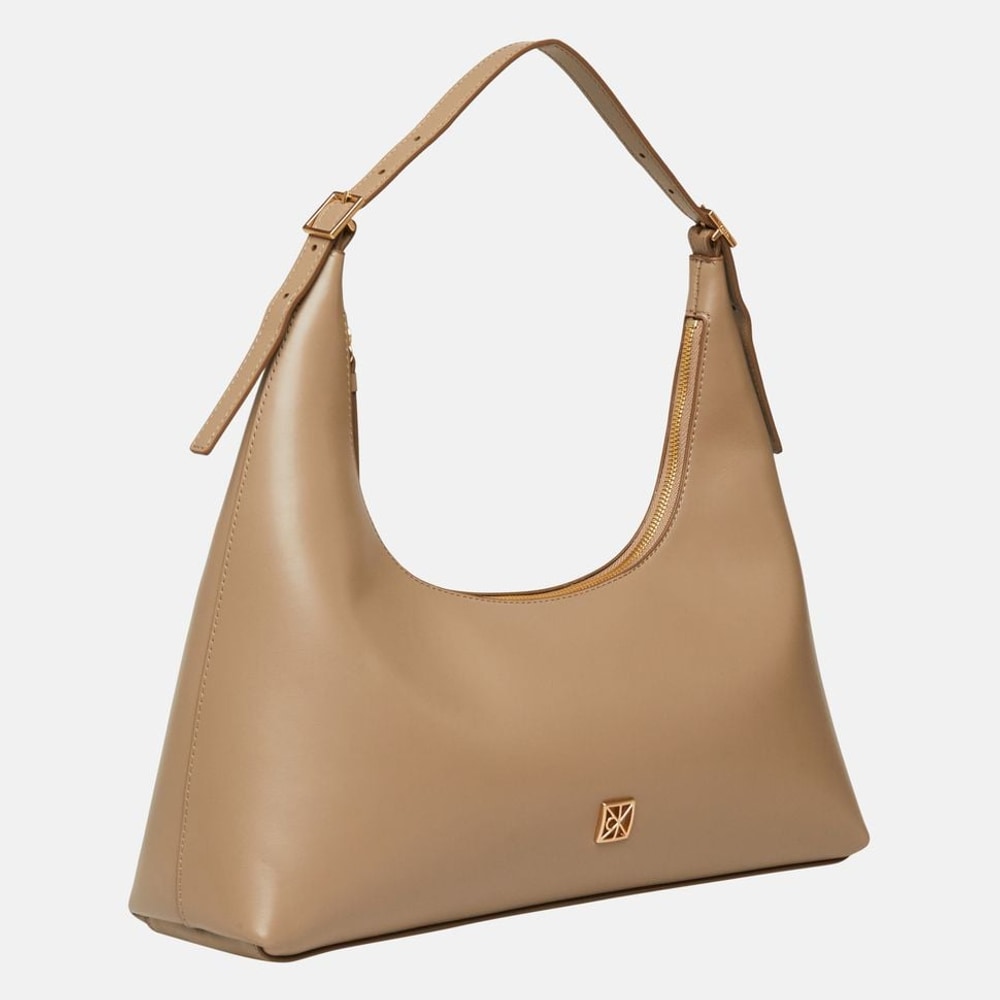 Calvin Klein Leather shoulder bag Emblem Taupe – väska