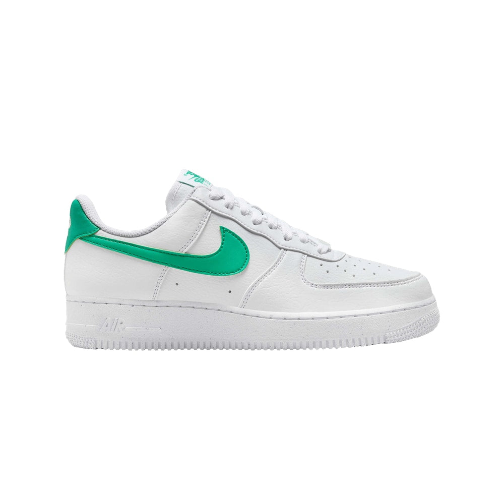 Nike Wmns Air Force 1 07 SE Next Nature White Stadium Green – Sneaker, weiß